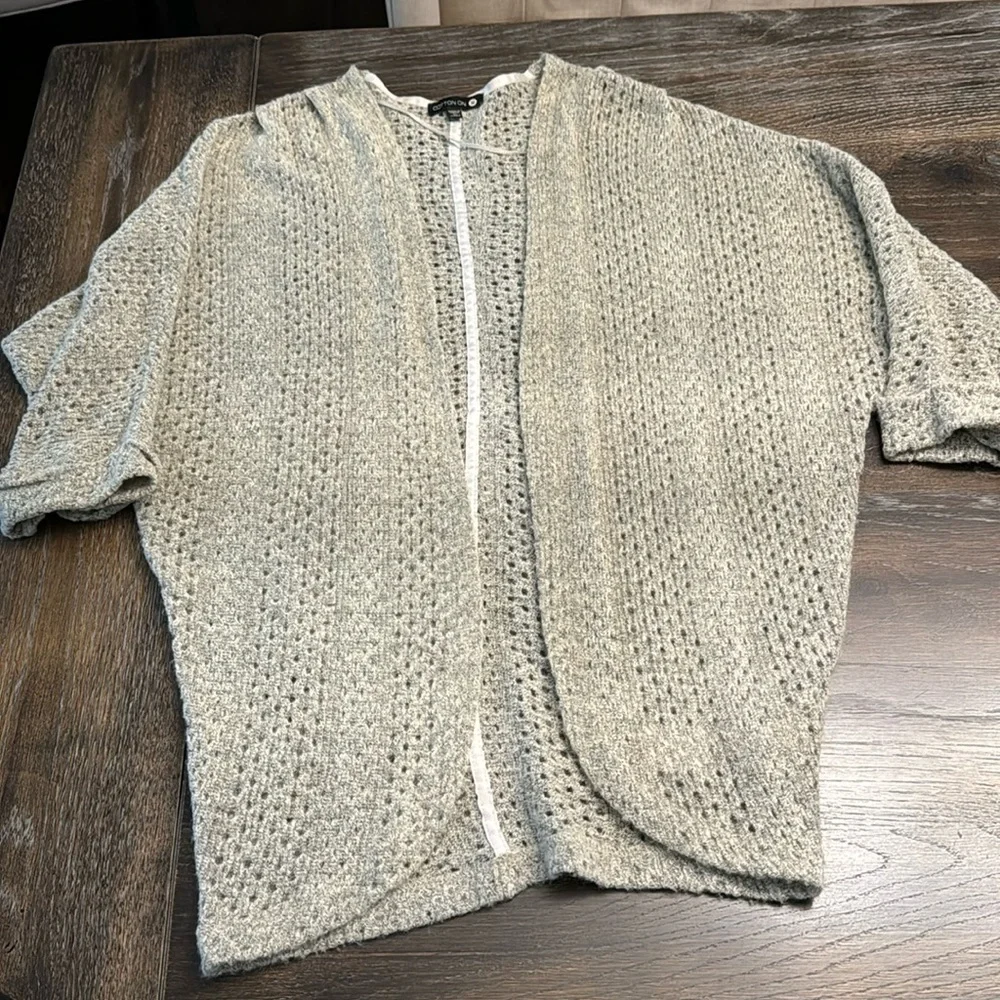 🟠 COTTON ON GRAY CARDIGAN SIZE MEDIUM